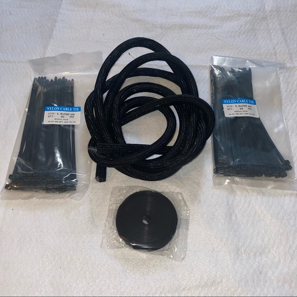 Alex Tech 10ft -1/2 inch Black Sleeve Split Cord Protector Wire/ Nylon Cable Tie - Picture 1 of 5